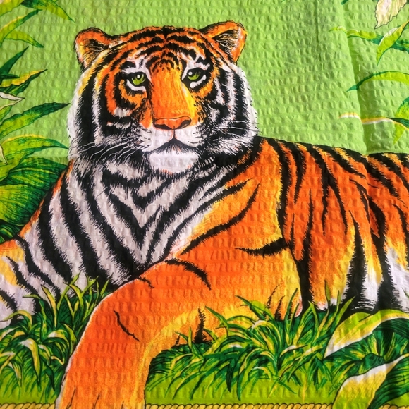 Vtg Tiger butterfly Asian light cotton soft linen FEEL coverlet & 2 Pillowcases - Picture 5 of 6